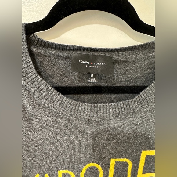 J’Adore ! love Paris Romeo & Juliet knit grey sweater top blouse - Picture 9 of 13